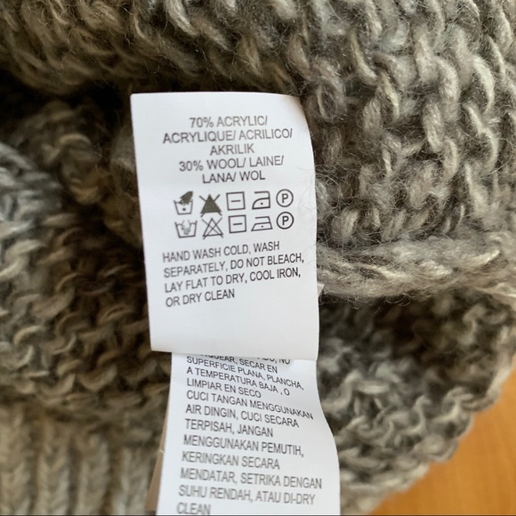 2/$35 Lucky Brand Knit Sweater. - Picture 3 of 5